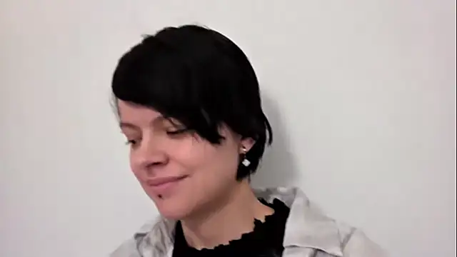 Lucysidle Live chatroom