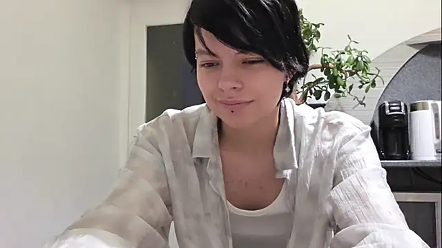 Lucysidle чат на живо
