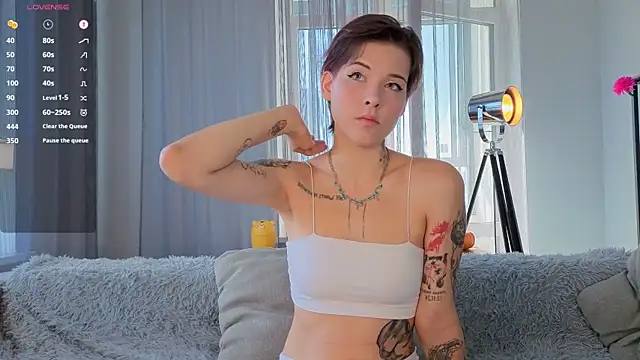 KeniaBibiloni 실시간 채팅방
