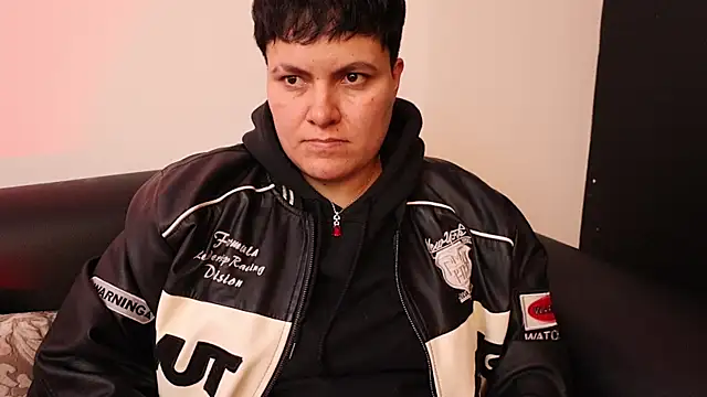 Živá chatovací místnost Dusty_Law_