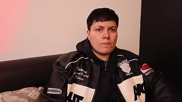 Živá chatovací místnost Dusty_Law_