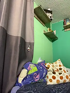 N4n4osaki Adlı Modelin Canlı Sohbet Odası