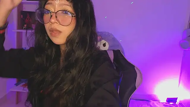 Phòng Chat Trực Tiếp Yommi_winx_