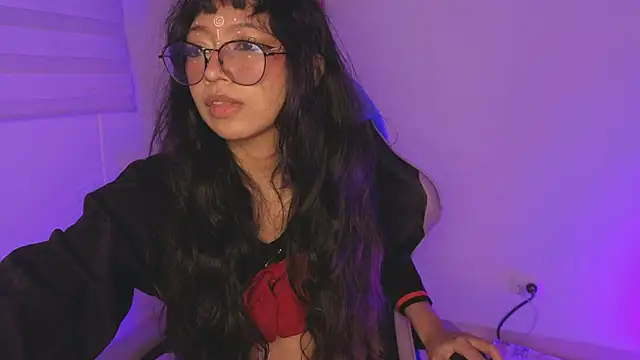 Онлайн чат Yommi_winx_