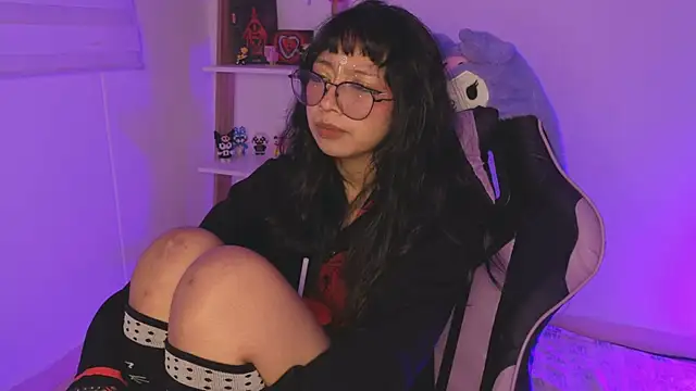 Sala de chat en directo de Yommi_winx_