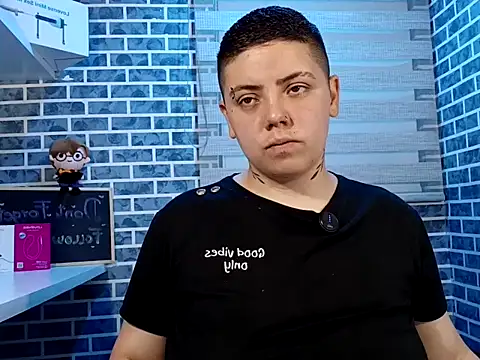 Sala de chat en directo de sol_sky