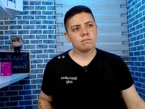 Sala de chat en directo de sol_sky