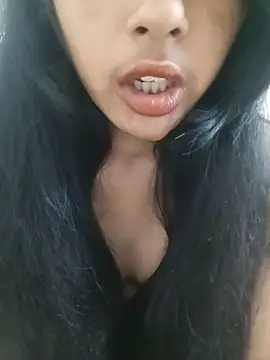 shivani_jha_ чат на живо