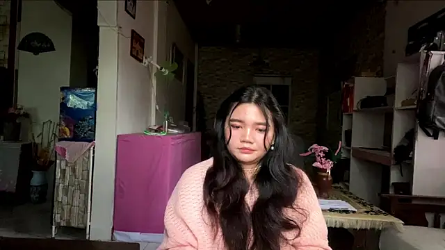YasminMunir Adlı Modelin Canlı Sohbet Odası