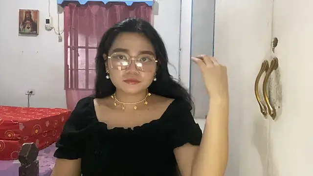 YasminMunir 실시간 채팅방