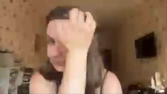 חדר צ'אט בשי דור חי של MooredSaw