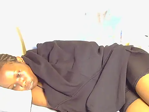 chocolate_monique – live chatrum