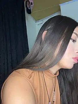 MilanaItze_ Live Chatraum
