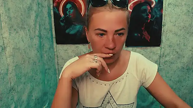 Živá chatovací místnost LilaCandy6