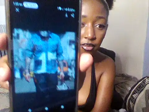 Sluty_Maria Live Chatrum
