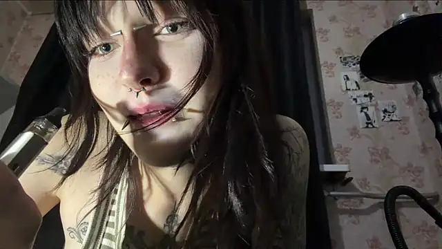 Živá chatovací místnost Kiraglo