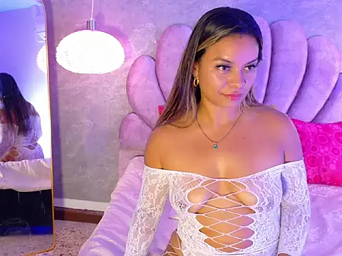YaninaVega Cameră chat live