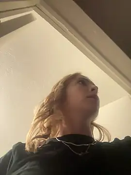 Živá chatovací místnost dirtylittlefantasy