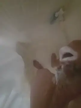 Živá chatovací místnost littilebutcute