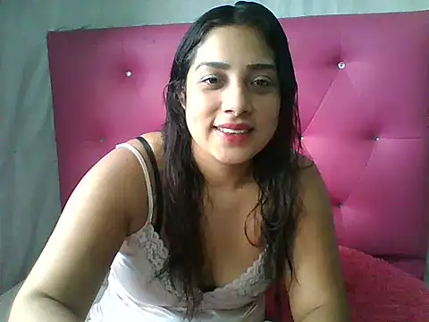 charlot_luna10 – live chatrum