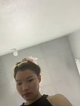 MilySexy68 现场聊天室