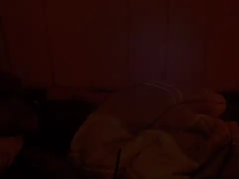 HotSweatyPussyX Cameră chat live
