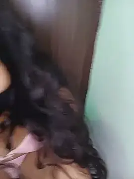 Hot_madhu5 লাইভ চ্যাট রুম