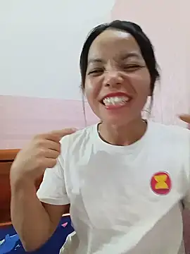 Sisi_dy02 Adlı Modelin Canlı Sohbet Odası