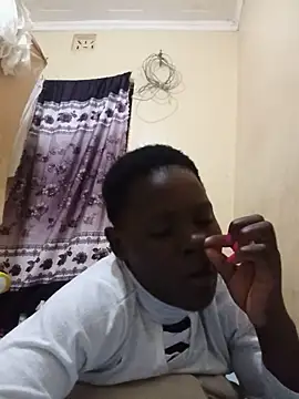 BUBBLY-QWEEN Live Chatraum