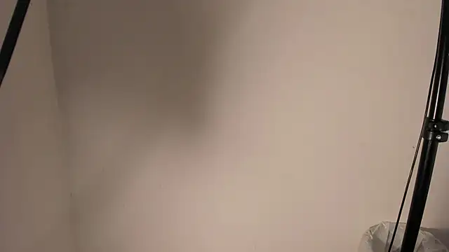 חדר צ'אט בשידור חי של NashlaRose