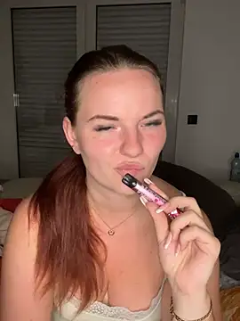 Živá chatovací místnost SecretSarah69