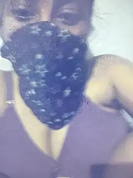 Chat ao vivo de Aakansha-X