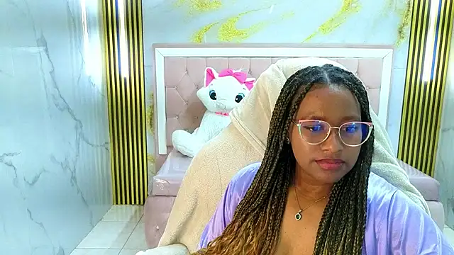 Zarah_s' Live Chat Room