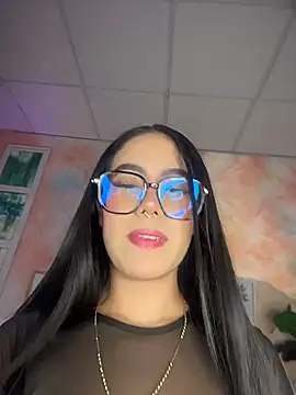 Živá chatovací místnost TopDollXXX