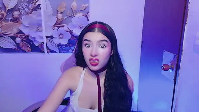 Živá chatovací místnost reina_neko