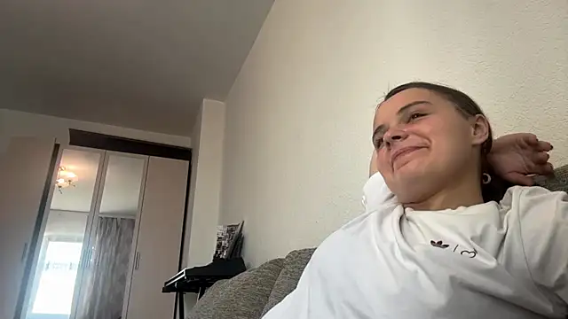 LorileeKaliszewski чат на живо