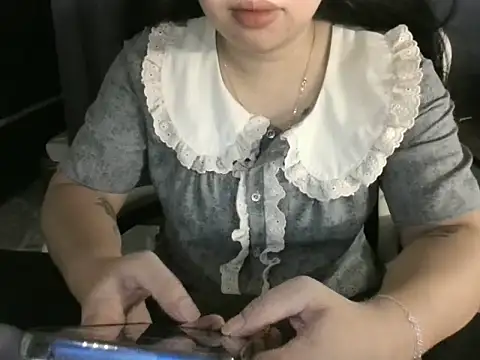 -Nyn- Live chatroom