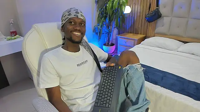 Levi_Mackie's Webcam Show