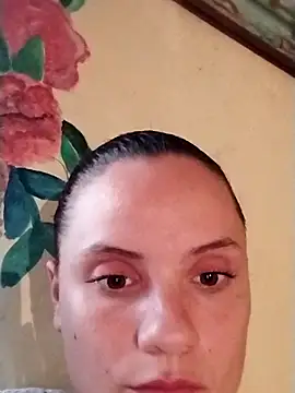 adrienn01's Live Chat Room
