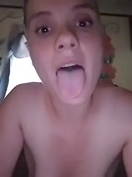 adrienn01 লাইভ সেক্স ক্যাম শো