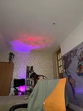 EileenElf লাইভ চ্যাট রুম