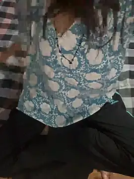 aarti_0 – live chatrum