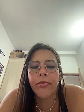 Živá chatovací místnost Lauren_Bond