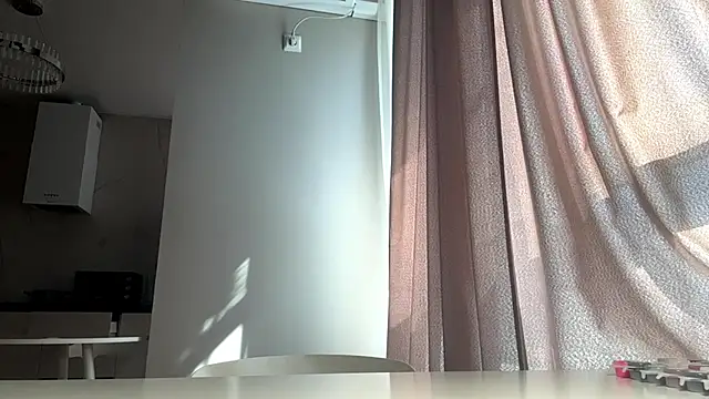 Chat soba uživo modela HelgaDonner