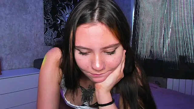 Živá chatovací místnost Mika_Moony