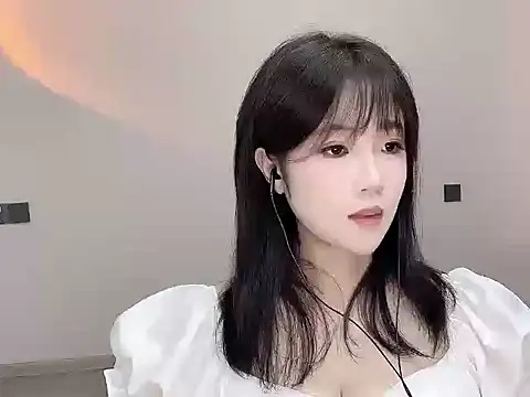 YIYI_0102のライブチャットルーム