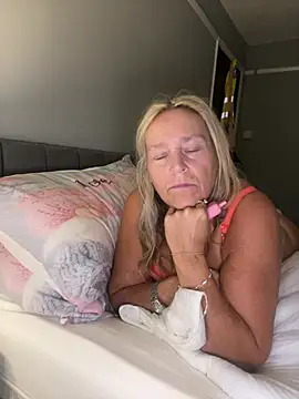 عرض كام Blondnboujee53