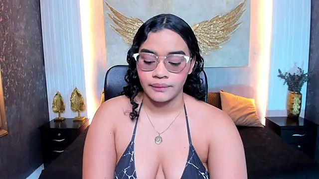 Sala de chat ao vivo de Celeste_luxe