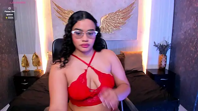 Celeste_luxe's Live Chat Room