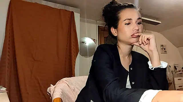 HazyLoom's Live Chat Room
